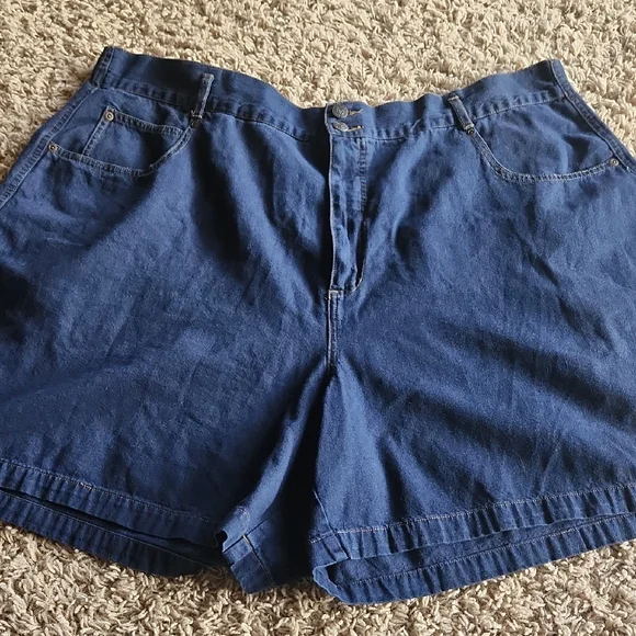 NWT Venezia Jeans Dark Blue Denim Women's Shorts Size 26 - Picture 1 of 8